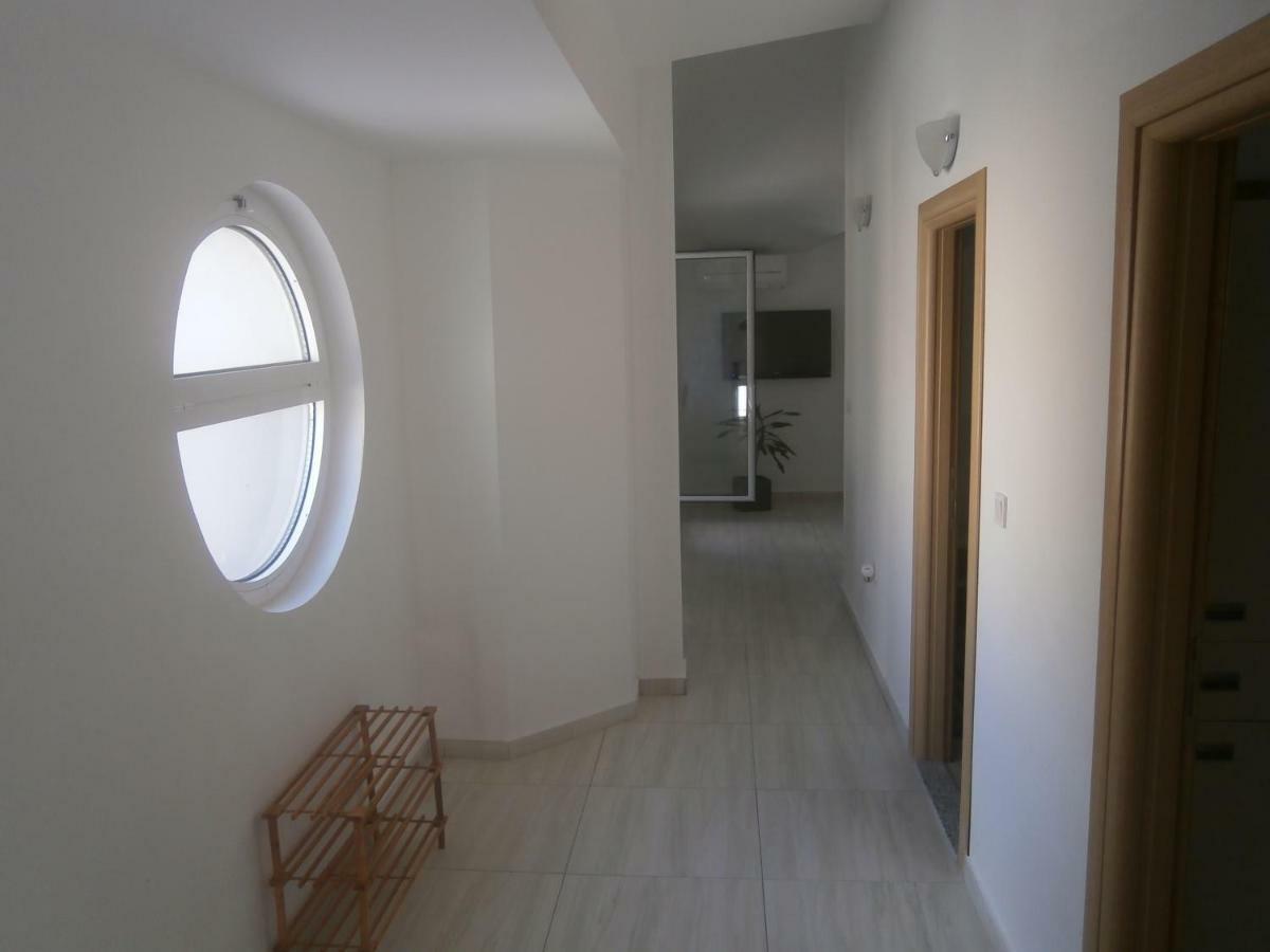 Ljiljana Apartment Srima Exterior photo